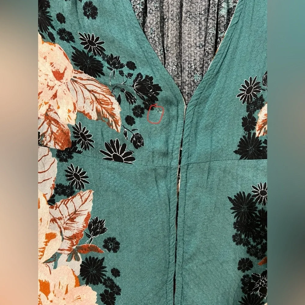 Free People Boho Top Long Sleeve Deep V Neck Tunic Teal Floral XS EUC